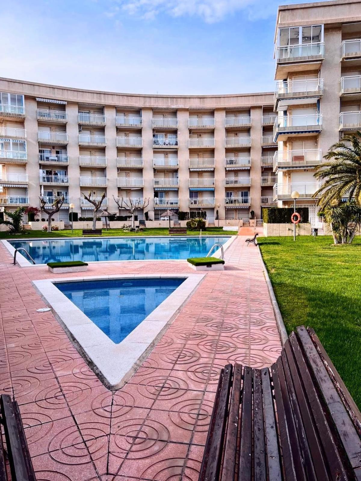 2Nda Linea Con Piscina En Miami Platja Apartment Miami Playa ภายนอก รูปภาพ